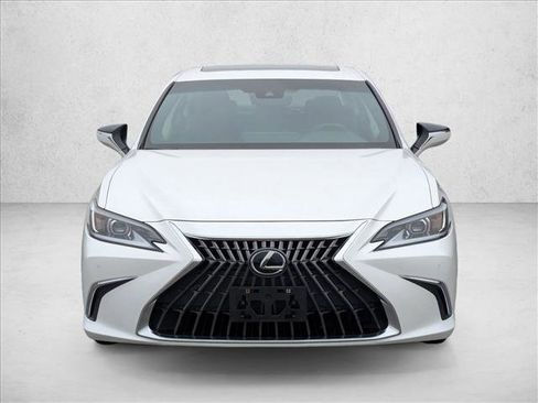 Used 2022 Lexus ES 250 w/ Premium Package image 2