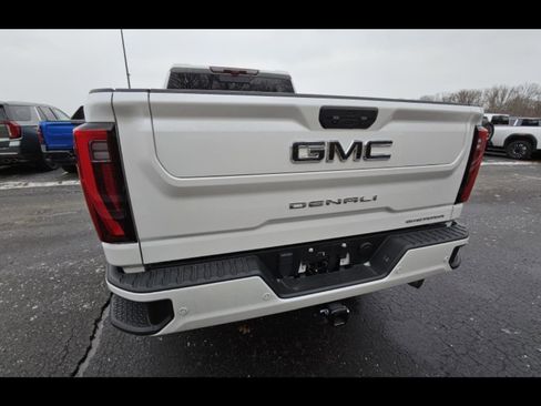 Used 2024 GMC Sierra 2500 Denali Ultimate w/ Max Trailering Package image 3