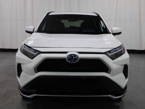 Used 2024 Toyota RAV4 SE image 14