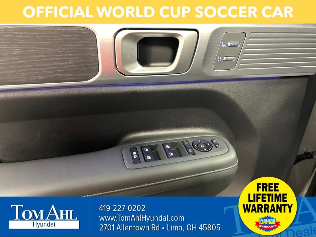 Used 2026 Hyundai Santa Fe Limited AWD/4WD image 12