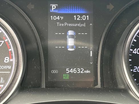 Used 2023 Toyota Camry SE FWD image 12