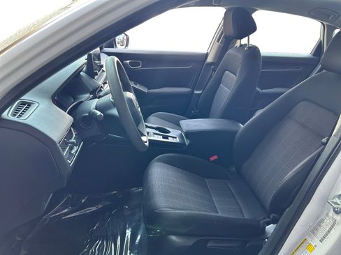 Used 2023 Honda Civic LX image 9