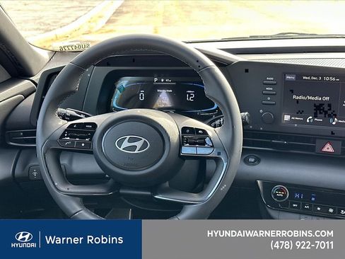 New 2025 Hyundai Elantra Sport image 22