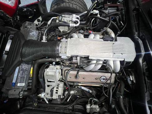 Used 1991 Chevrolet Corvette Convertible image 16