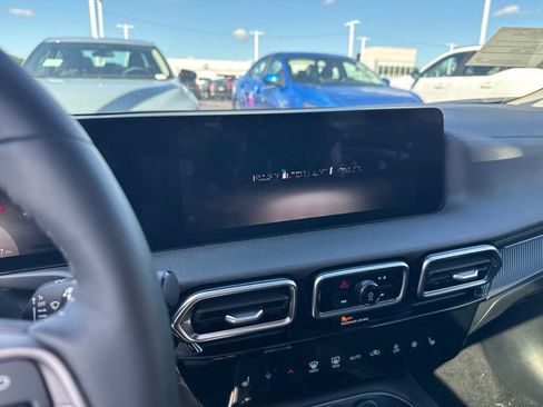 Certified 2026 Nissan Sentra SV w/ SV Convenience Package FWD image 11