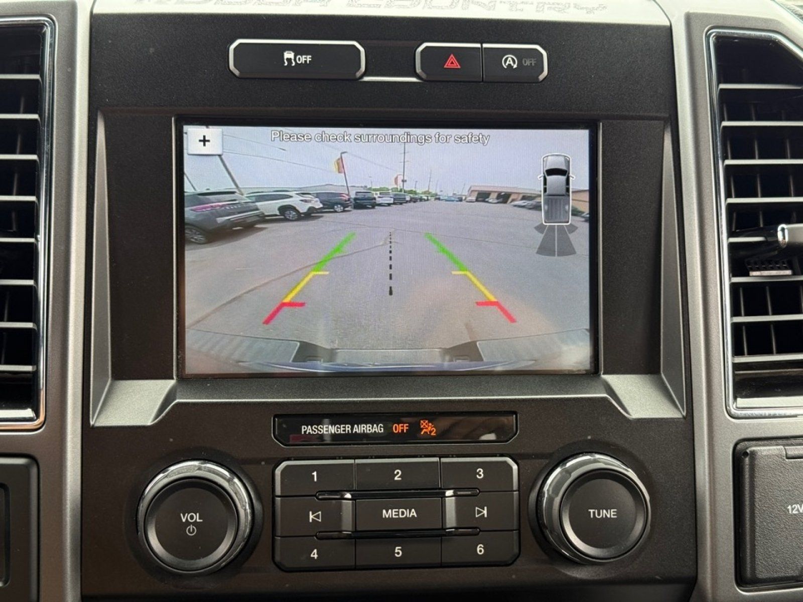 Used 2019 Ford F150 XLT w/ Equipment Group 302A Luxury AWD/4WD image 13