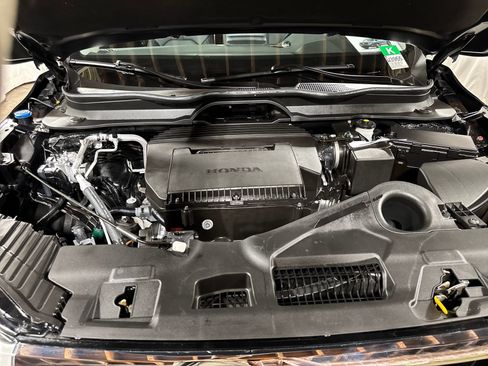 Used 2025 Honda Pilot Touring image 31