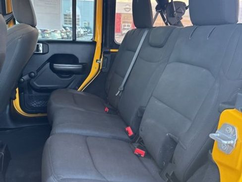Used 2019 Jeep Wrangler Unlimited Sport image 10