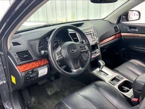 Used 2012 Subaru Outback 2.5i Limited w/ Moonroof Pkg AWD/4WD image 17