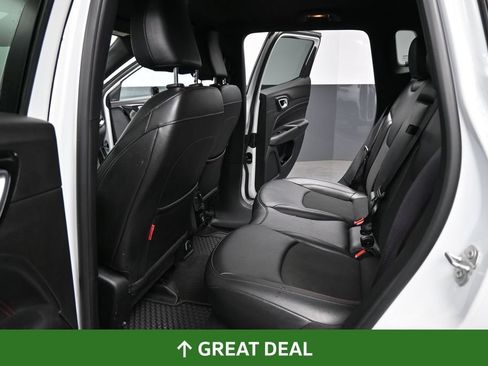 Used 2025 Jeep Compass Trailhawk AWD/4WD image 28