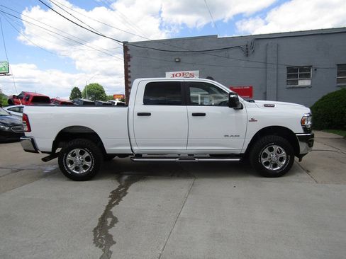Used 2024 RAM 2500 Big Horn w/ Off Road Package AWD/4WD image 8