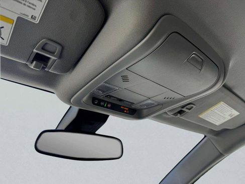 Used 2023 GMC Terrain SLE w/ Driver Convenience Package image 35