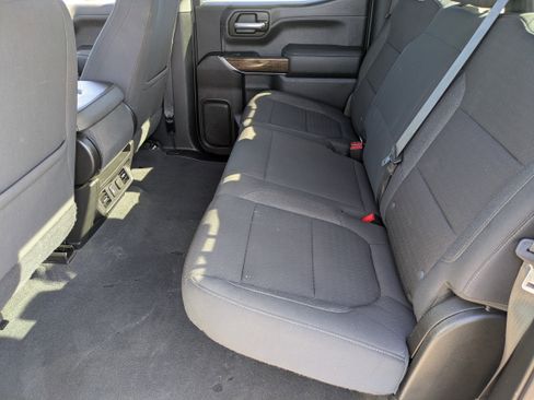 Used 2022 GMC Sierra 1500 SLE w/ X31 Off-Road Package image 14