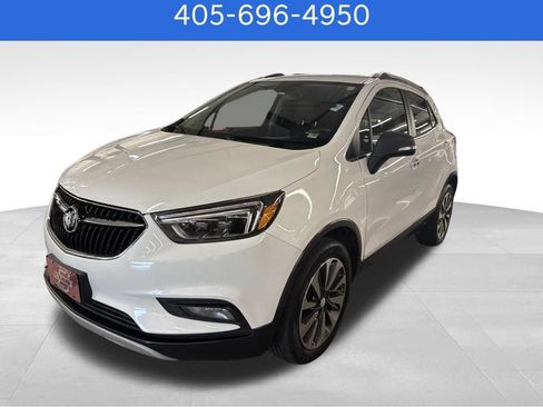 Used 2018 Buick Encore Essence AWD/4WD image 1