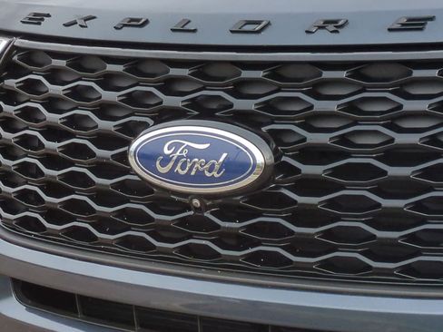 Used 2022 Ford Explorer ST w/ Equipment Group 401A image 12