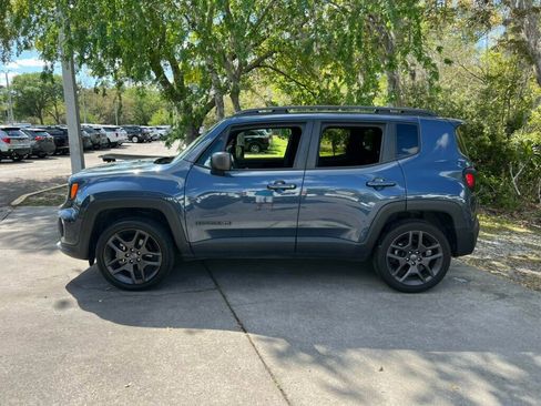Used 2021 Jeep Renegade Latitude image 2