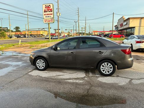 Used 2012 Kia Forte EX FWD image 6