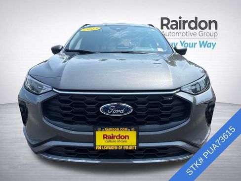 Used 2023 Ford Escape ST-Line w/ Tech Pack #1 AWD/4WD image 3