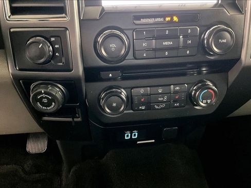 Used 2017 Ford F150 XLT w/ Equipment Group 302A Luxury image 15