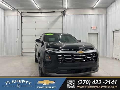 Used 2025 Chevrolet Equinox LT FWD image 1