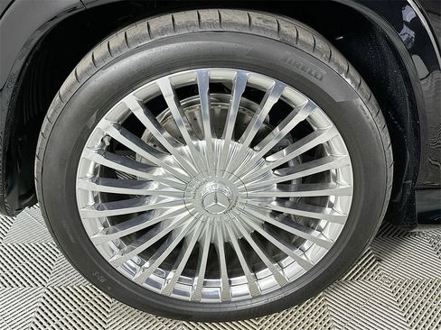 Used 2026 Mercedes-Benz Maybach GLS 600 4MATIC image 34