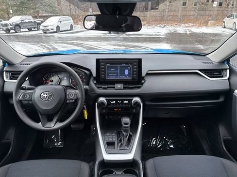 Used 2019 Toyota RAV4 LE image 16