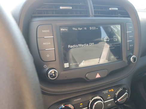 Certified 2025 Kia Soul LX image 17