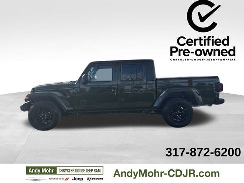 Used 2022 Jeep Gladiator Sport image 4