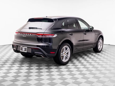 Certified 2026 Porsche Macan AWD/4WD image 8