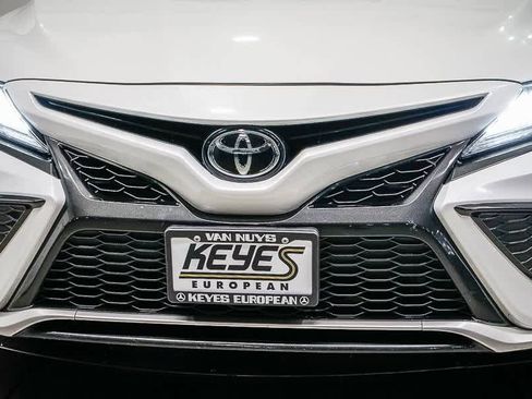 Used 2023 Toyota Camry XSE image 8