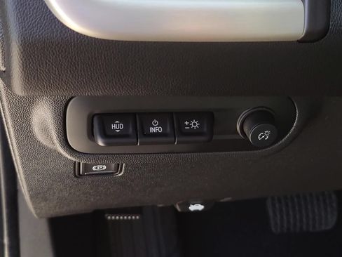 Used 2024 GMC Terrain Denali w/ Denali Premium Package AWD/4WD image 22