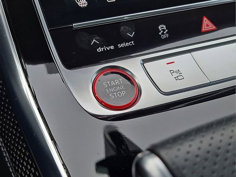 Used 2023 Audi SQ8 Premium Plus image 30