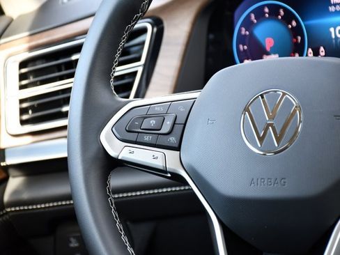 New 2026 Volkswagen Atlas SE image 24