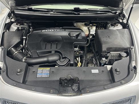 Used 2010 Chevrolet Malibu LS image 18