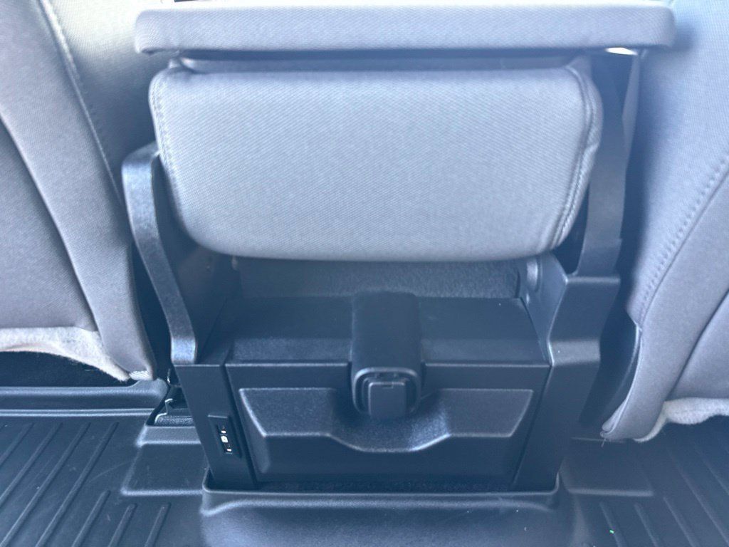 Used 2018 Ford F150 XLT w/ Equipment Group 302A Luxury AWD/4WD image 13