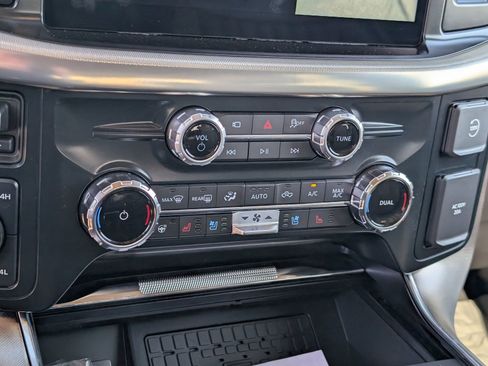 Used 2025 Ford F150 Platinum w/ Equipment Group 703A Plus image 15