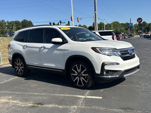 Used 2022 Honda Pilot Touring image 2