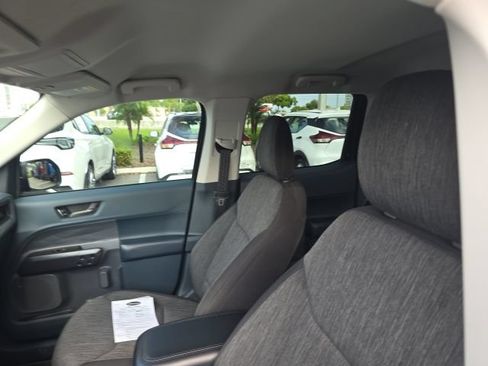 Used 2023 Ford Maverick XLT w/ Black Appearance Package FWD image 9