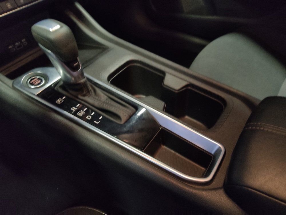 Used 2025 Nissan Sentra SV w/ All-Weather Package FWD image 26