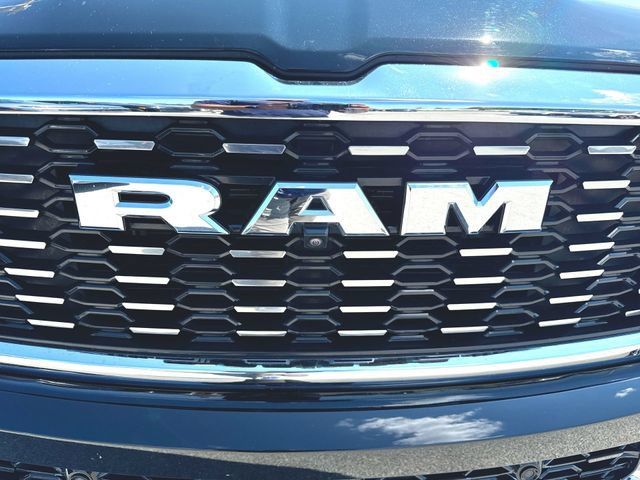 Used 2025 RAM 1500 Tungsten AWD/4WD image 32