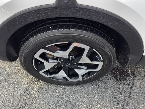 Used 2022 Hyundai Santa Cruz Limited image 17