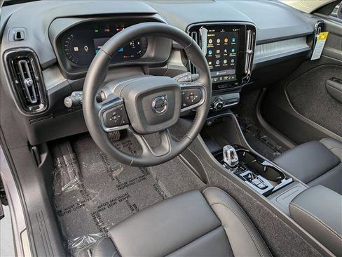 New 2026 Volvo XC40 B4 Plus w/ Climate Package image 3