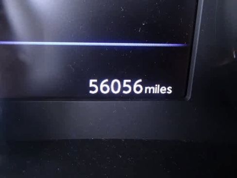 Used 2022 Nissan Rogue Sport S image 9