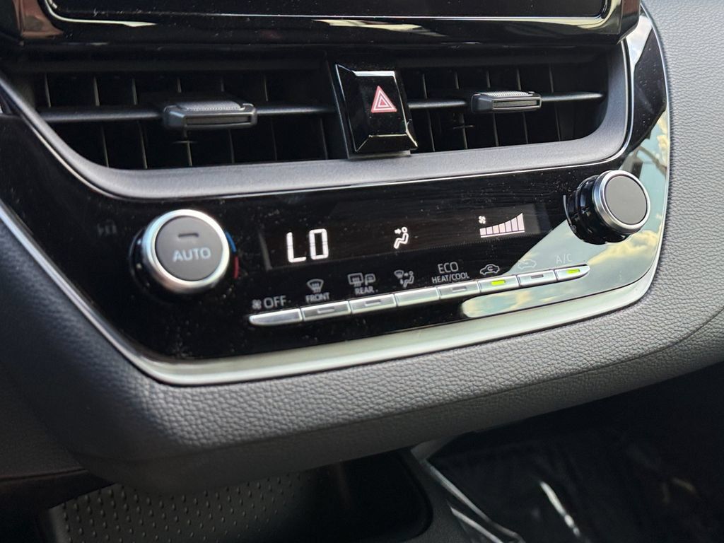 Certified 2026 Toyota Corolla SE AWD/4WD image 35