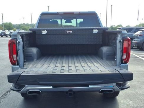 Used 2024 GMC Sierra 1500 SLT w/ SLT Premium Plus Package AWD/4WD image 29