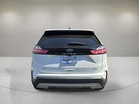 Certified 2024 Ford Edge SEL w/ Convenience Package AWD/4WD image 3