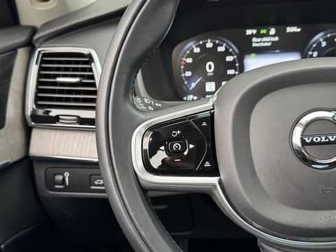 Used 2022 Volvo XC90 T6 Inscription w/ Advanced Package image 6