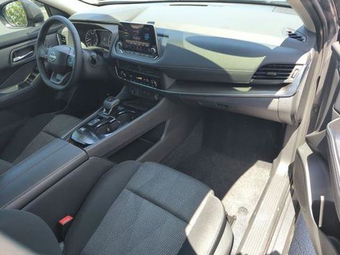 Certified 2026 Nissan Rogue SV FWD image 22
