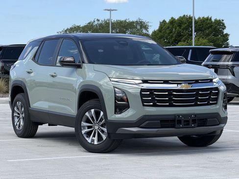 New 2026 Chevrolet Equinox LT w/ Safety and Technology Package image 2