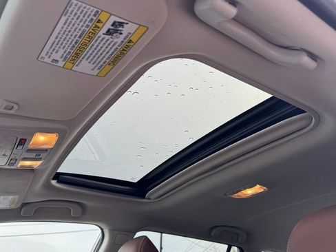 Used 2018 Subaru Outback 2.5i Touring image 29